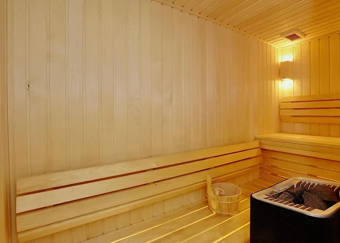 Maison De Village Au Coeur Du Praz Avec Sauna Et Garage - Fr-1-772-4 *